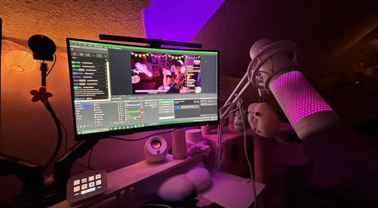 Puesto de operación técnica con iluminación violeta